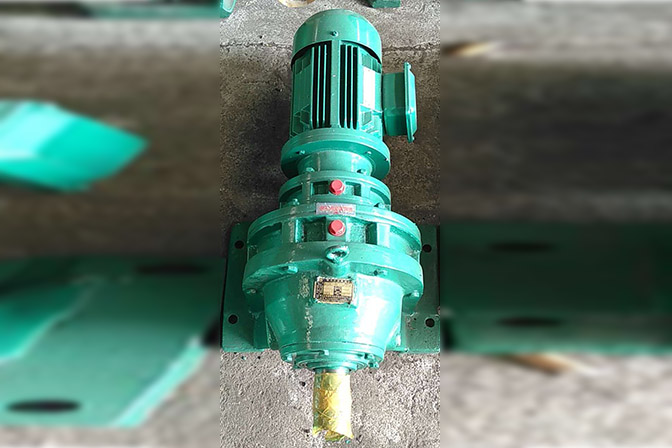 BWEY3322减速机.jpg